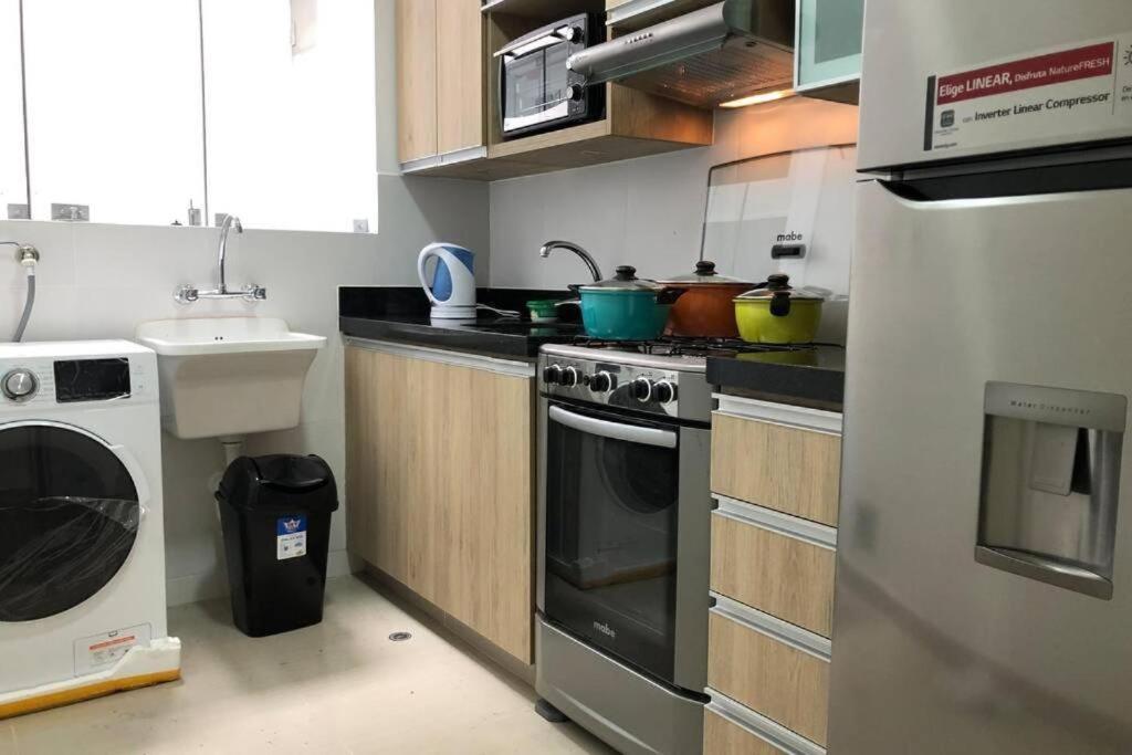 לימה 2- Amplio Departamento Remodelado En Miraflores מראה חיצוני תמונה
